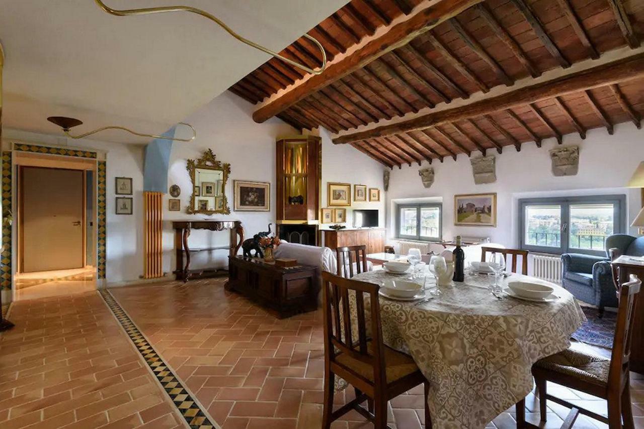 Penthouse In Siena Near Piazza Del Campo Apartment Exterior photo