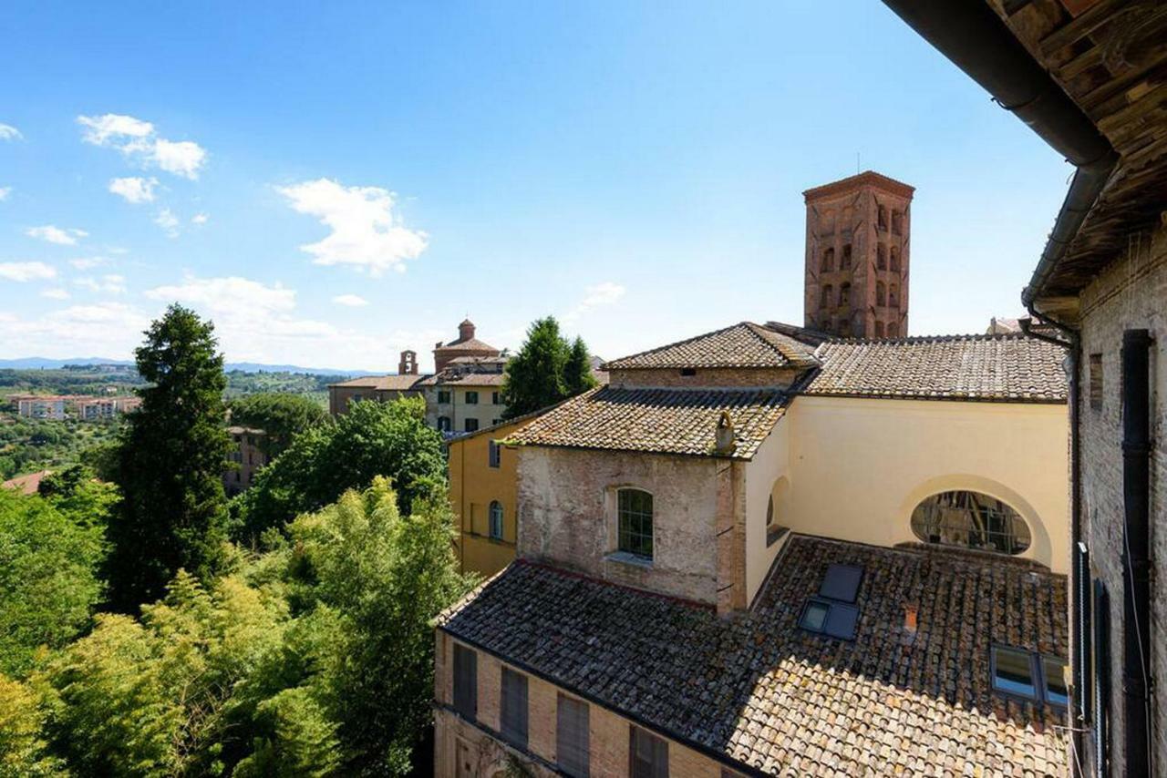 Penthouse In Siena Near Piazza Del Campo Apartment Exterior photo